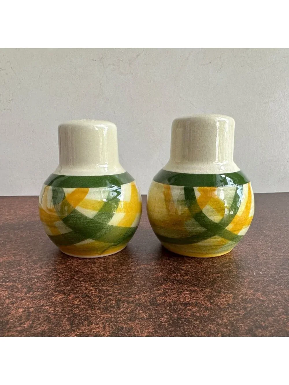 Vernon Kilns Gingham Salt Pepper Shakers Vintage Green Yellow Plaid Pottery
